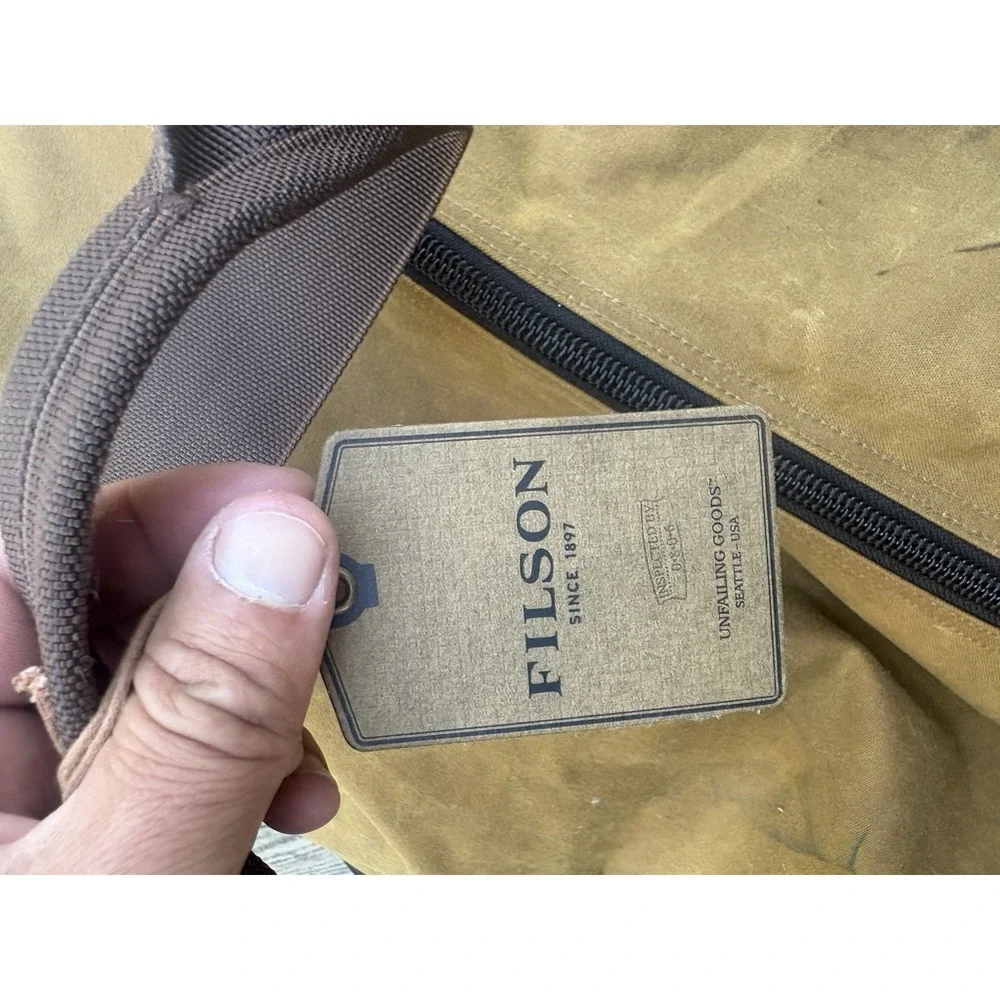 Filson Medium Sized Field Duffle Bag Dark Tan Brand New With Stains